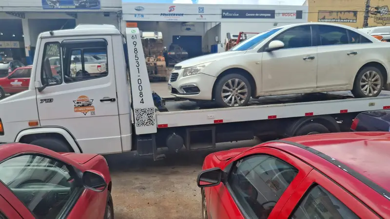 Remoção de veículo até oficina mecânica com guincho plataforma